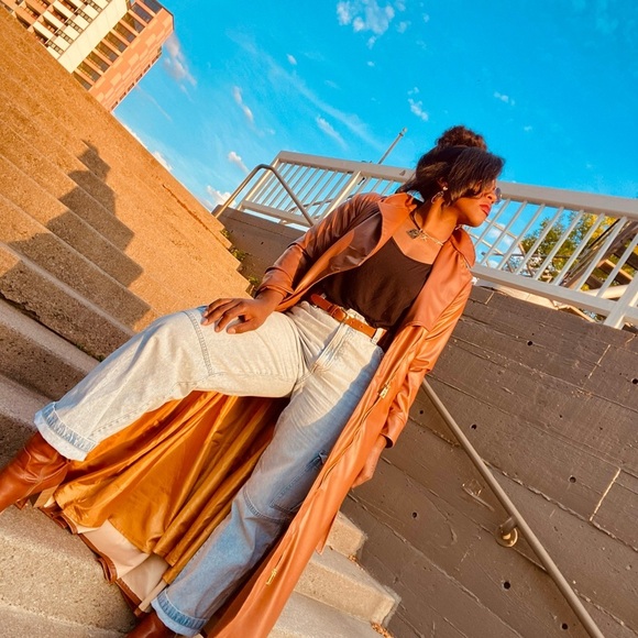 Mahogany vixen trench coat - Picture 4 of 6